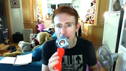 Wiwi égratigne "maloko" de Charlotte Mbango