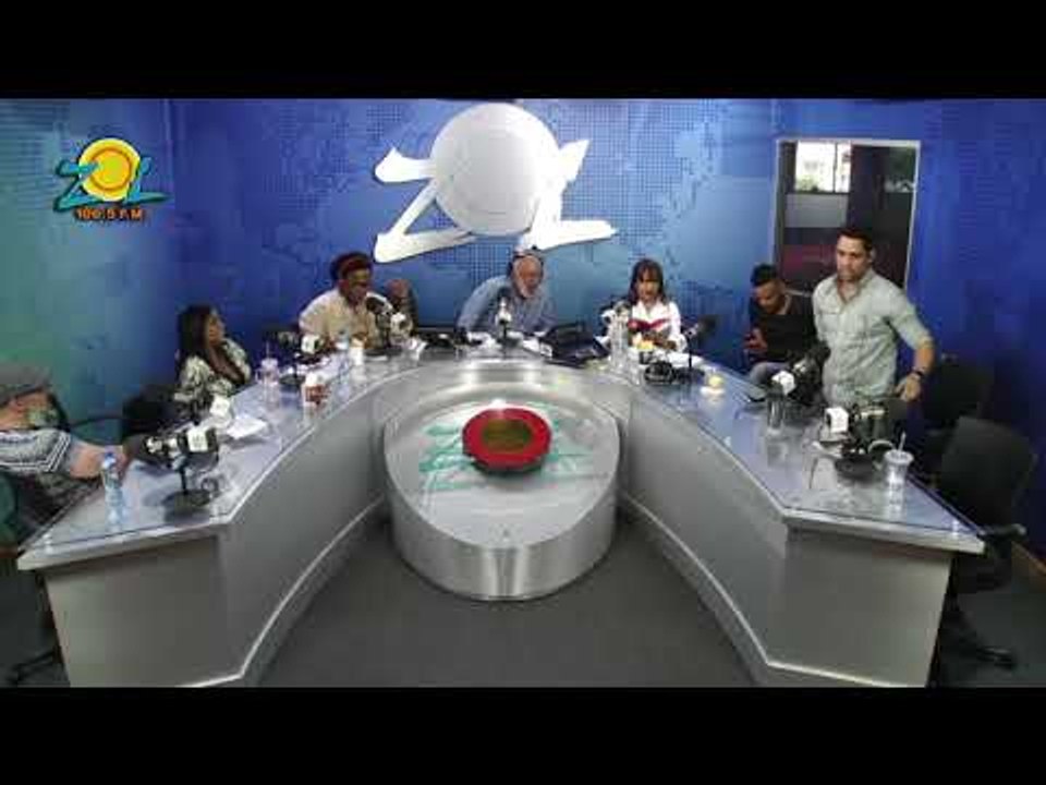 Jochy Santos dice que la expresión "Un fly al catcher" es sinónimo de que es facil y no es verdad