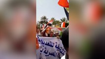 على أنغام  تسلم الأيادي.. تجمع حاشد أمام سفارة مصر في الرياض بالأعلام