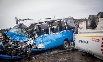 Freni boşalan tanker dehşet saçtı
