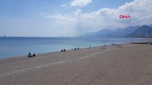 Antalya'da Güneşli Hava ve Deniz Keyfi