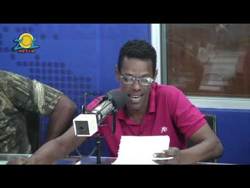 Martin Haina con los regalos que le pidieron los políticos a los Reyes Magos