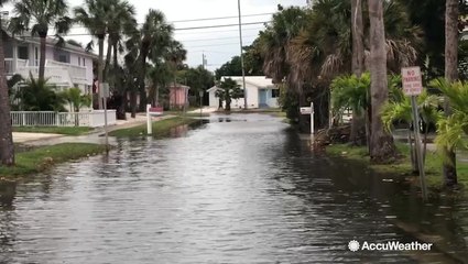 Storm puts Florida roads underwater