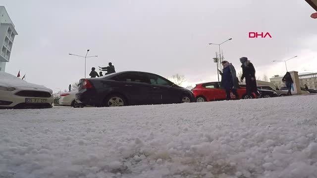 Erzurum'da Dolu, Kenti Beyaza Bürüdü