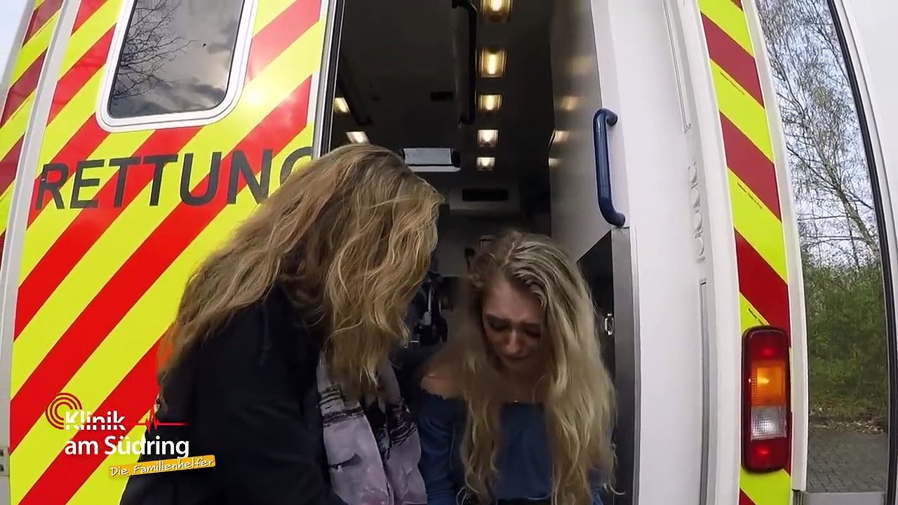 Belästigt vom Fahrlehrer? Wieso kriegt Emma (17) eine Panikattacke? | Die Familienhelfer | SAT.1 TV