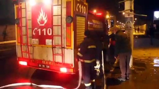 Ağrı Belediye Başkanı Savcı Sayan İtfaiye Hortumunu eline aldı !