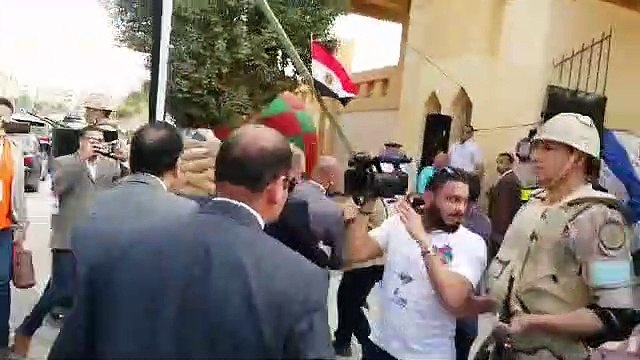 رئيس الوزراء يدلي بصوته في التعديلات الدستورية