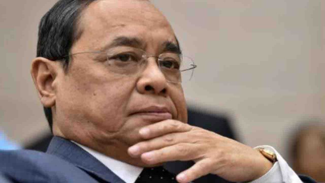 CJI Ranjan Gogoi ने यौन शोषण के आरोपों को किया खारिज, कहा खतरे में न्यायपालिका | वनइंडिया हिंदी