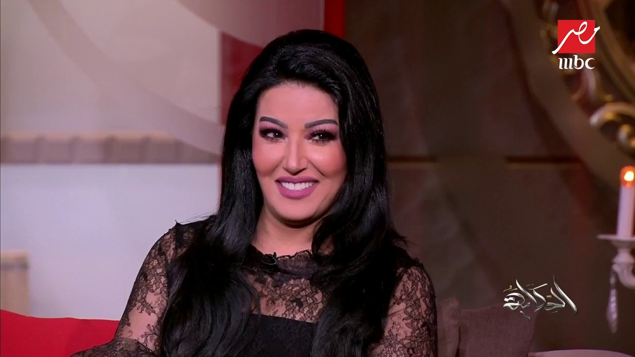 سمية الخشاب: بتطلق وبحلو أعمل إيه