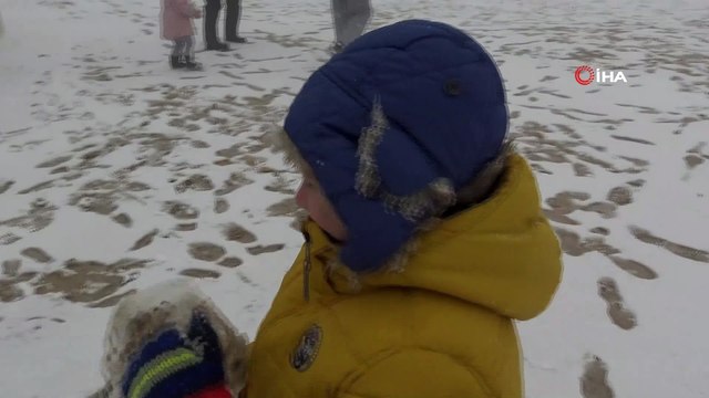 Kış turizmin merkezi Uludağ yolu yeniden beyaza büründü