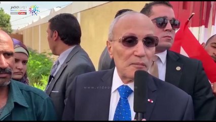 وزراء وشخصيات عامة بين المواطنين فى لجان الاستفتاء