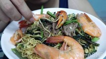 *WHISPERING* ASMR FRIED NOODLES WITH BEEF, SHRIMP, CRAB, AND WATER SPINACH | SP-ASMR KING