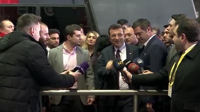 İmamoğlu, Galatasaray-İstikbal Mobilya Kayserispor Maçını İzlemek Üzere Stada Geldi