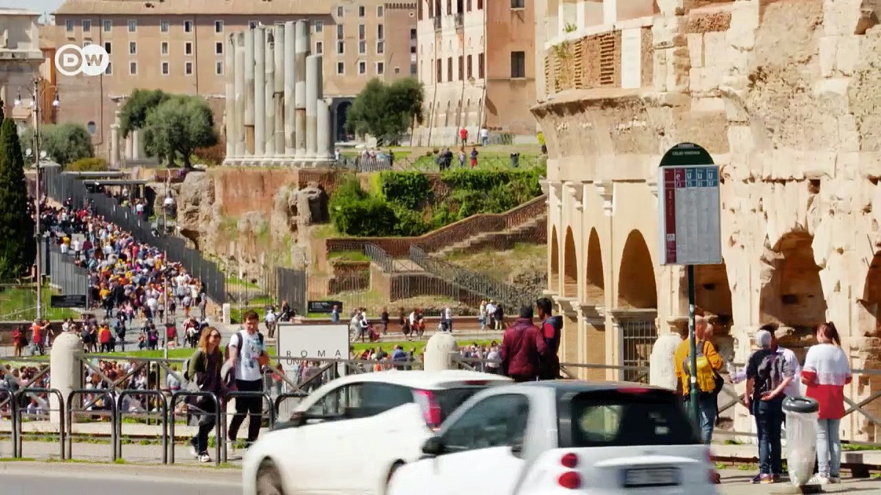 Kunstvolle Riesenostereier aus Rom | Euromaxx