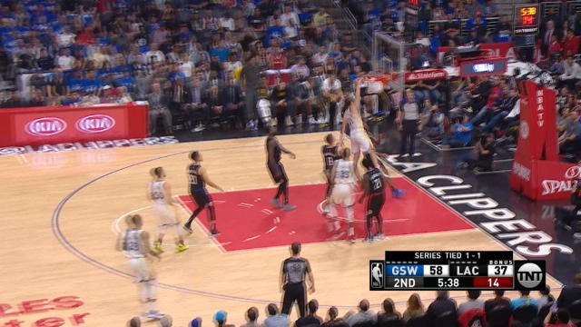 كرة سلّة: ان بي آي: أفضل 3 ألعاب: سلة ساحقة لسيمونز.. وكيفن دورانت يقف صدًا منيعًا أمام كليبرز