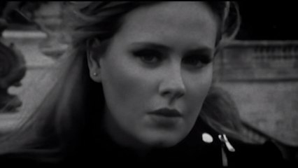 Adele se divorcia tras tres años de matrimonio