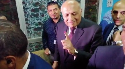 سامح شكري وزير الخارجية يدلي بصوته في الاستفتاء