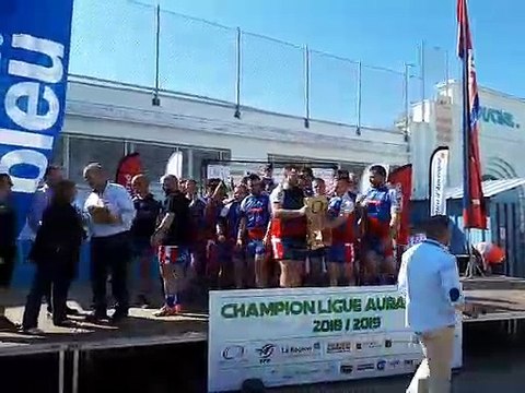 Rugby - Finales AuRA à Bourgoin : remise du bouclier au RC Motterain B (champion de réserves régional)