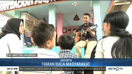 Keceriaan di Taman Baca Kolong <i>Flyover</i> Ciputat