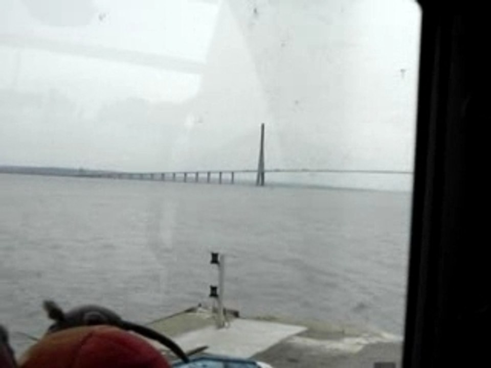 Zoli vu sur le pont de normandie