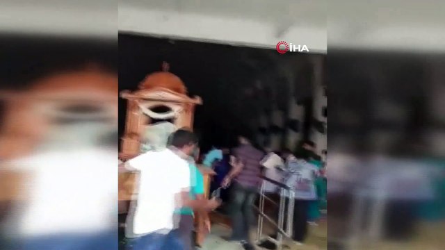 - Sri Lanka’da kilise ve otellerde patlama: 52 ölü, 280 yaralı