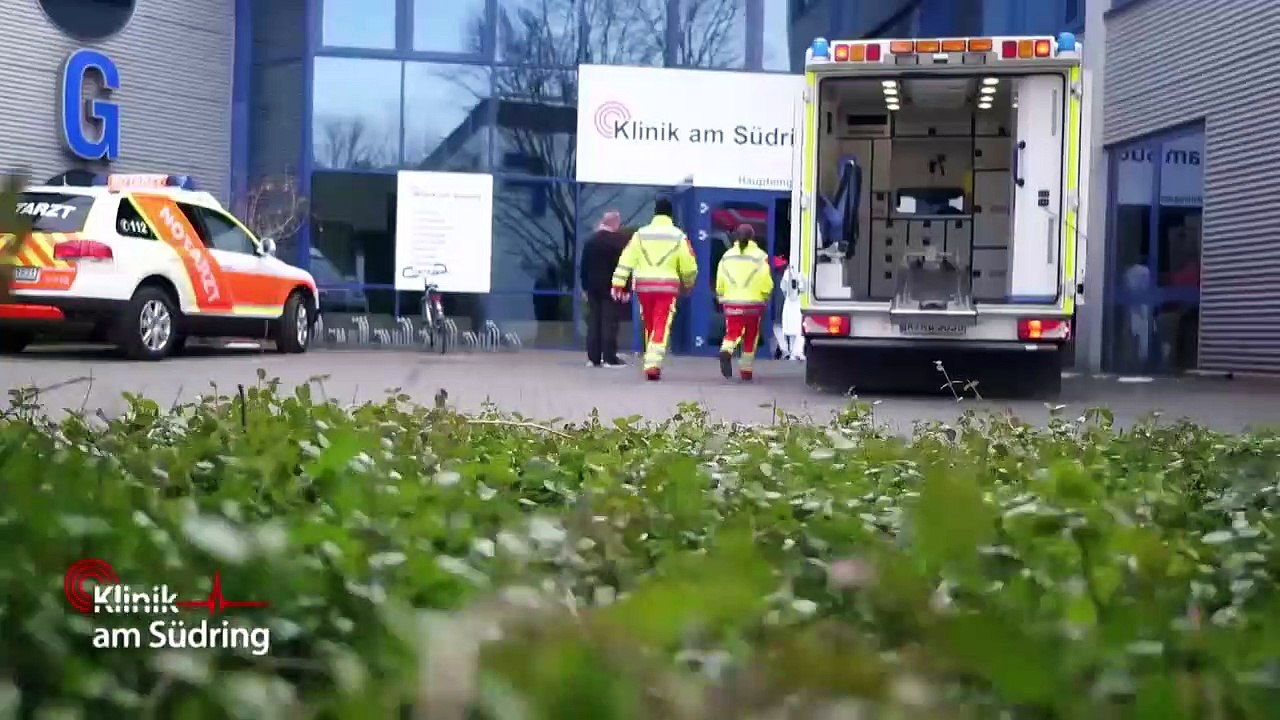 Nur noch am zocken! Ist Timo (8) süchtig? Er schläft überall ein! | Klinik am Südring | SAT.1