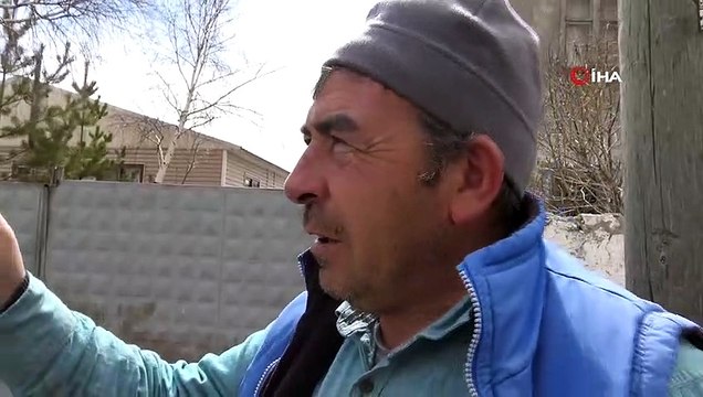 Kümbetli Köyü’nde leylek yuvasını yaptı
