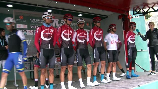 Cumhurbaşkanlığı Bisiklet Turu’nda sürpriz evlilik teklifi