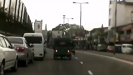 لحظة الانفجار المرعب لكنيسة سريلانكا