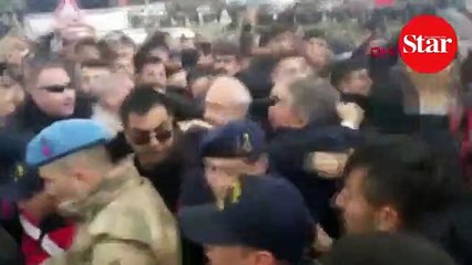 Kılıçdaroğlu’na şehit cenazesinde saldırı