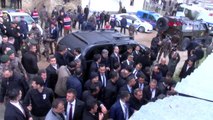 Şehit Cenazesinde Kılıçdaroğlu'na Bir Grup Tarafından Saldırı