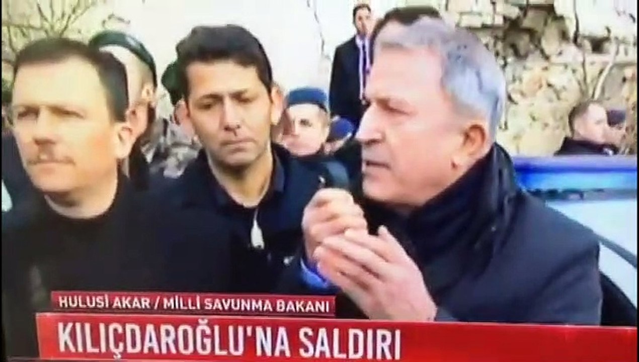 Hulusi Akar: Değerli arkadaşlarım, mesajlarınızı verdiniz