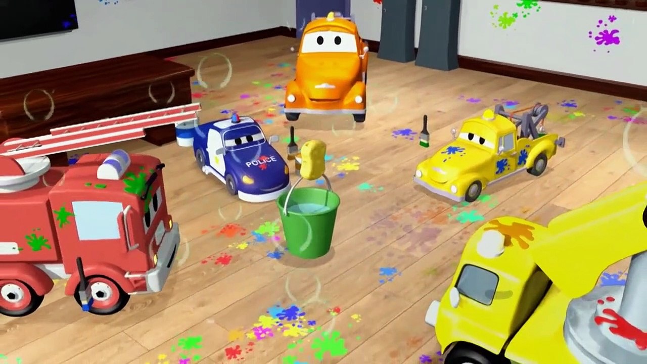 Les Bébés Voitures !  Bébé Jerry fait une CASCADE qui tourne MAL - Dessin animé de camions