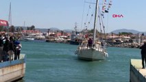 İzmirli Nurettin-Ebru İşletici Çifti Tekne ile 3 Yılda 35 Ülke Gezdi