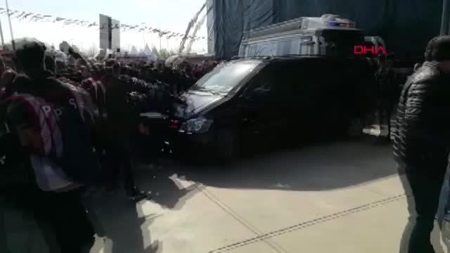 İmamoğlu Miting Alanından Ayrıldı