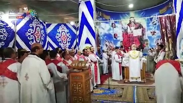 الأقباط يؤدون صلوات قداس أحد الشعانين بالغربية