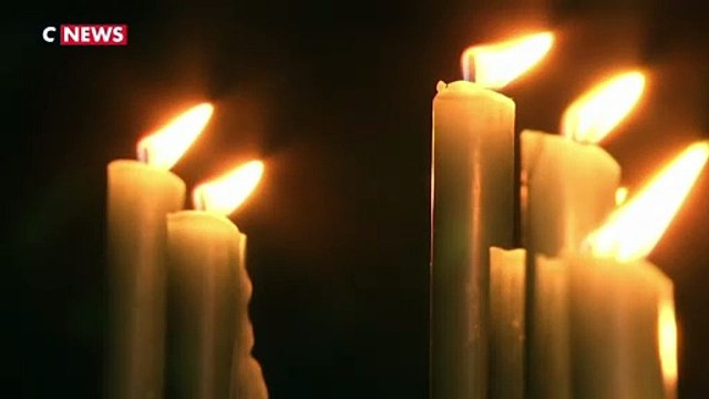 Attentats au Sri Lanka : la Tour Eiffel s'est éteinte