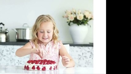 Send Cakes to Bangalore @222 by BloomsVilla