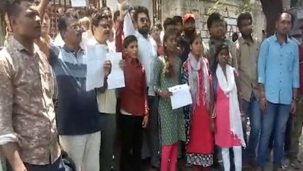 రణరంగాన్ని తలపిస్తున్న.. ఇంటర్ బోర్డు కార్యాలయం! || Oneindia Telugu