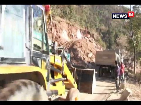 NH-94 पर लगातार गिर रहा पहाड़ से मलबा, तीर्थयात्रियों को होगी परेशानी
