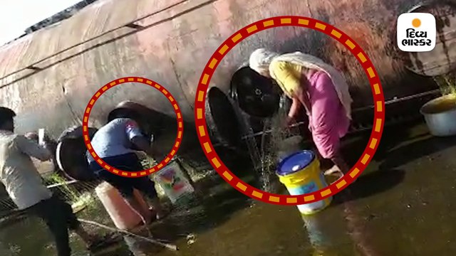 તાપી નેશનલ હાઈવે પર સીંગતેલ ભરેલું ટેન્કર પલટ્યું, લોકોએ લૂંટ ચલાવી