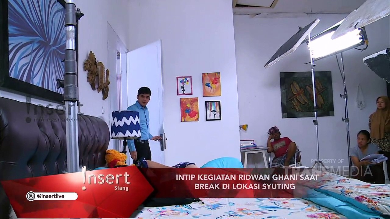 INSERT - Intip Kegiatan Ridwan Ghani Saat Break di Lokasi Shooting