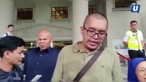 Bekas eksekutif Suruhanjaya Pengangkutan Awam Darat (SPAD) yang mendakwa jadi mangsa penganiayaan kerajaan Pakatan Harapan (PH), Mohd. Aizat Ibrahim, 32, hari ini memohon maaf secara peribadi terhadap Datuk Seri Najib Tun Razak