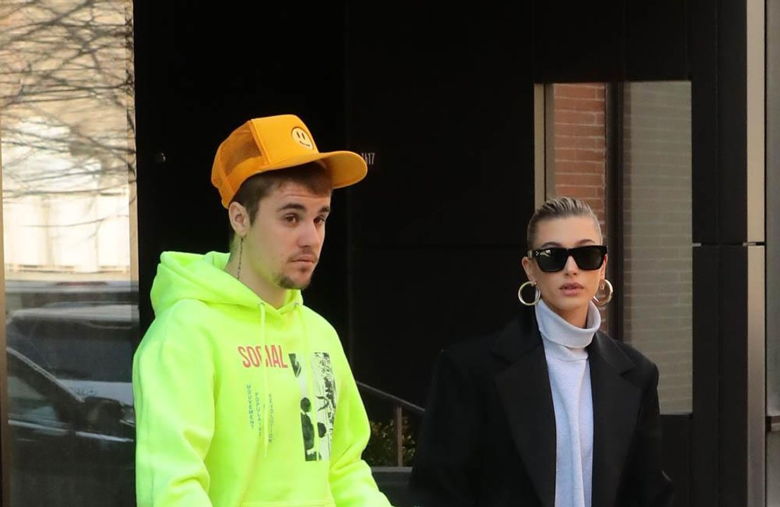 Justin Bieber makes stage return with Ariana Grande at Coachella