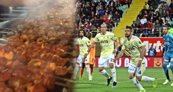 Fenerbahçe Soyunma Odasında Dürüm Skandalının Görüntüsü Ortaya Çıktı