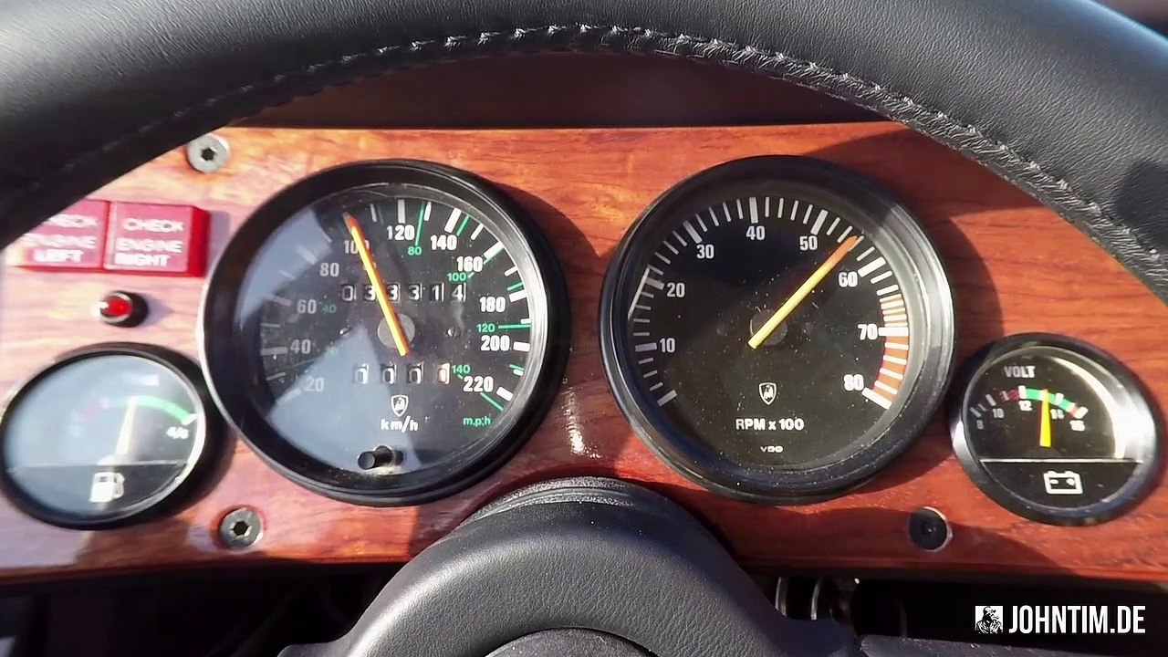 Lamborghini LM002 vs. Lamborghini Countach - Offroader and Supercar shared one Engine