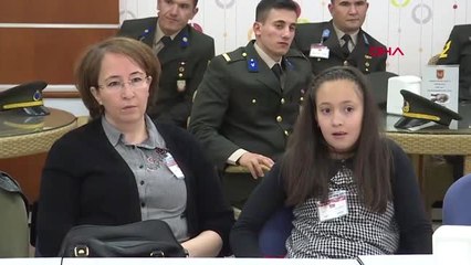 Bakan Akar ve Komutanlar Şehit Çoçuklarıyla Buluştu