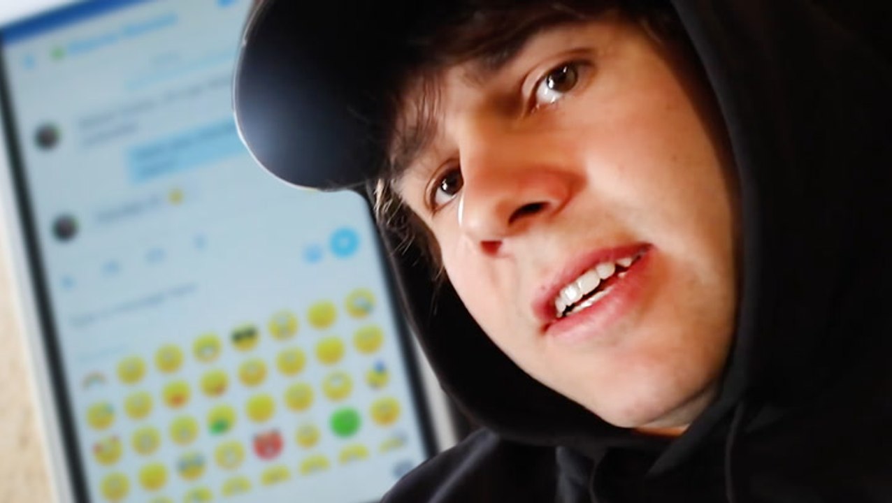 David Dobrik Exposes Corinna Kopf & Faze Tfue Private Texts