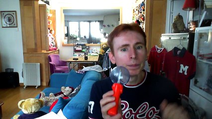 Wiwi égratigne "Auntie Vi's" d'Hurricane Smith