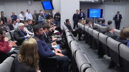 Ministro argentino atribuye turbulencia económica a política